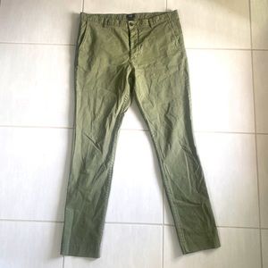 H&M Green Chinos SZ38